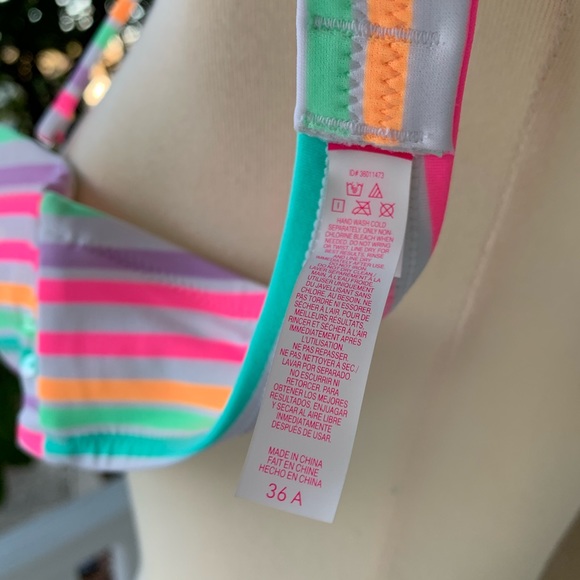 VS Multicolored Sequin Bikini Top Size 34A - Picture 5 of 6